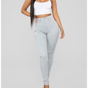 NWT Grey high wasted skinny jeans
